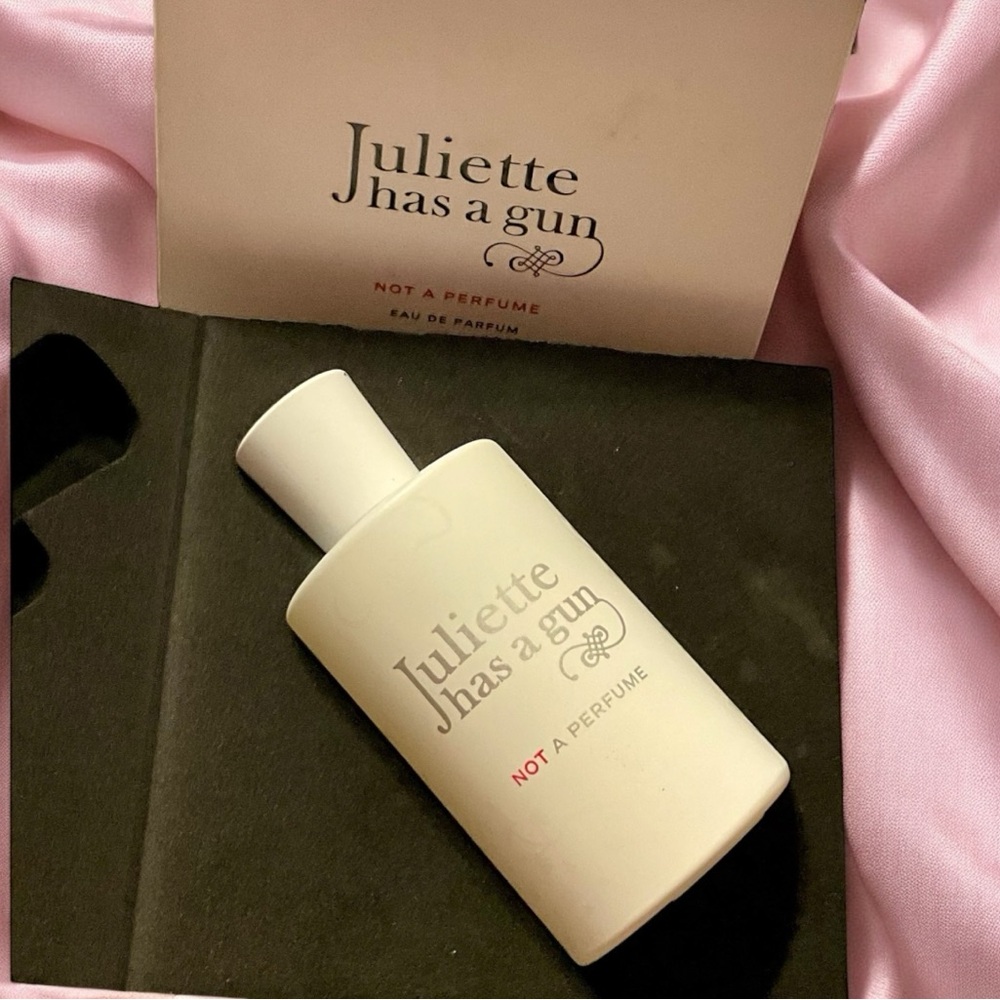JULIET HAS A GUN *Not A Perfume* Eau de Parfum 3.3 fl oz.